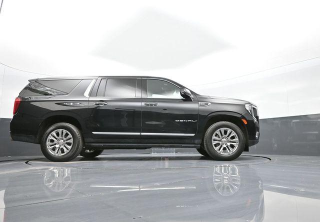 Photo of 2024 Onyx Black GMC Yukon XL