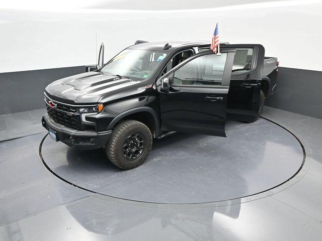 Photo of 2023 Black Chevrolet Silverado 1500