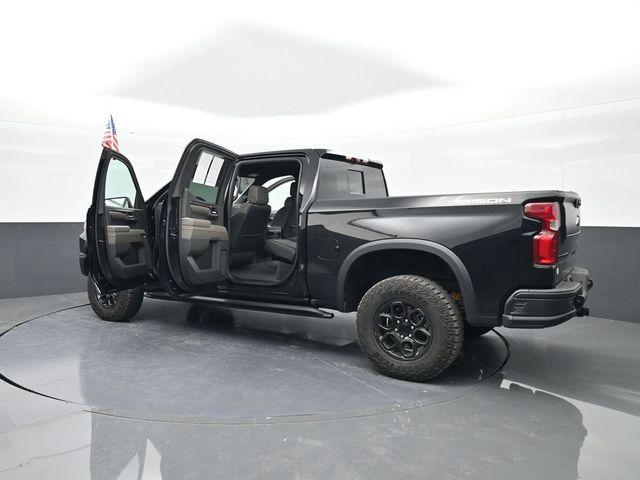 Photo of 2023 Black Chevrolet Silverado 1500