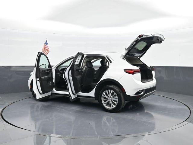 Photo of 2022 Summit White Buick Envision