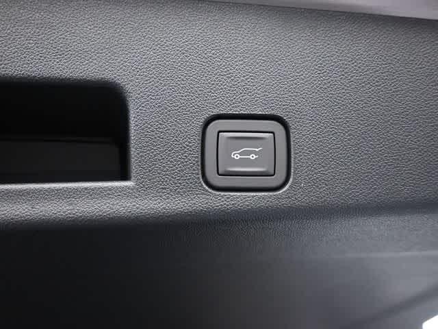 Photo of 2026 Metallic GMC Acadia