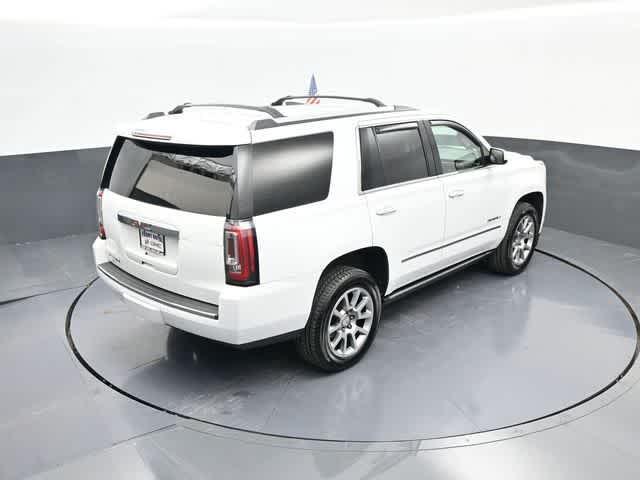 Photo of 2019 Summit White GMC Yukon