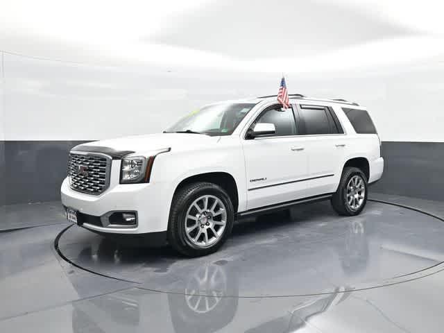 Photo of 2019 Summit White GMC Yukon