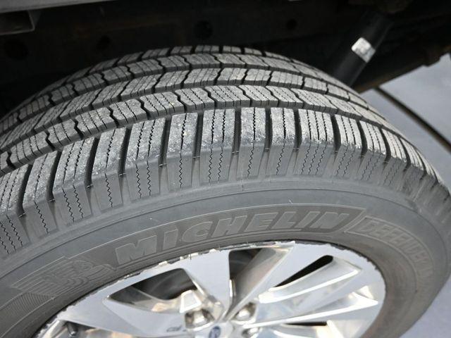 Photo of 2016 White Platinum Tri-Coat Metallic Ford F-150