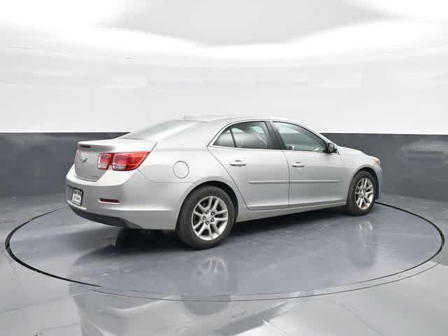 Photo of 2013 Silver Ice Metallic Chevrolet Malibu