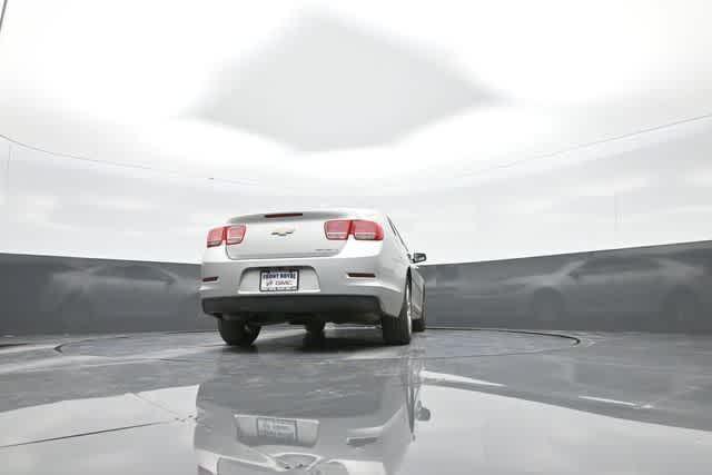 Photo of 2013 Silver Ice Metallic Chevrolet Malibu