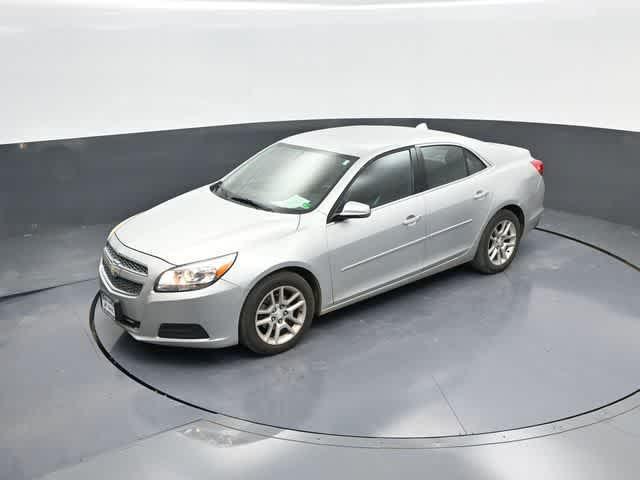 Photo of 2013 Silver Ice Metallic Chevrolet Malibu