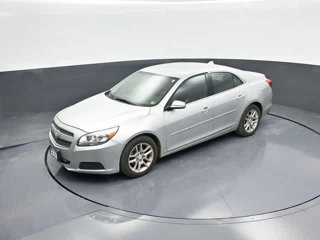 Photo of 2013 Silver Ice Metallic Chevrolet Malibu
