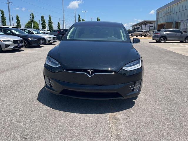 Photo of 2016 Titanium Metallic Tesla Model X