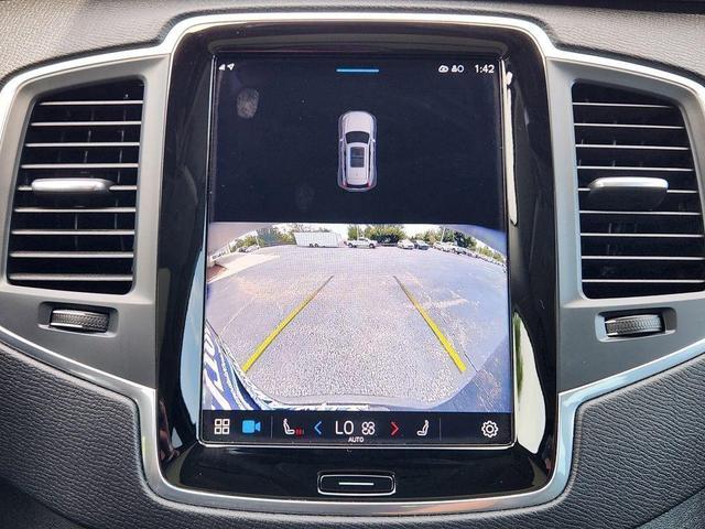 Photo of 2025 Denim Blue Metallic Volvo XC90