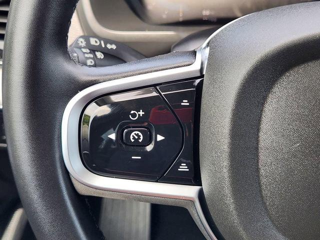 Photo of 2025 Denim Blue Metallic Volvo XC90