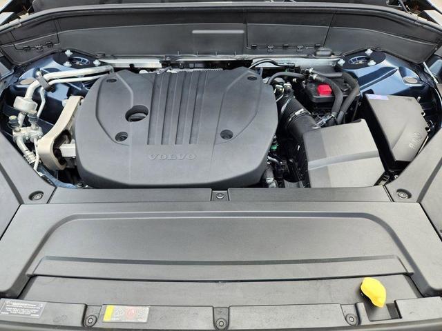 Photo of 2025 Denim Blue Metallic Volvo XC90