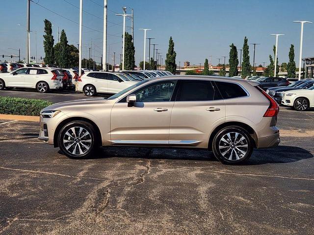 Photo of 2023 Bright Volvo XC60