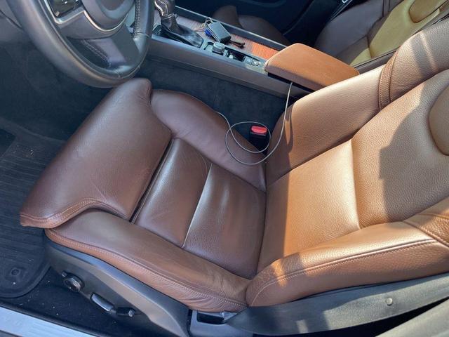 Photo of 2021 Crystal White Metallic Volvo S60