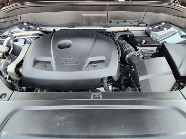 Photo of 2019 Osmium Gray Metallic Volvo XC90