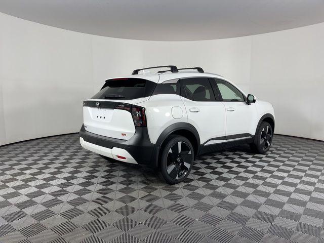 Photo of 2025 Aspen White Tri Nissan Kicks