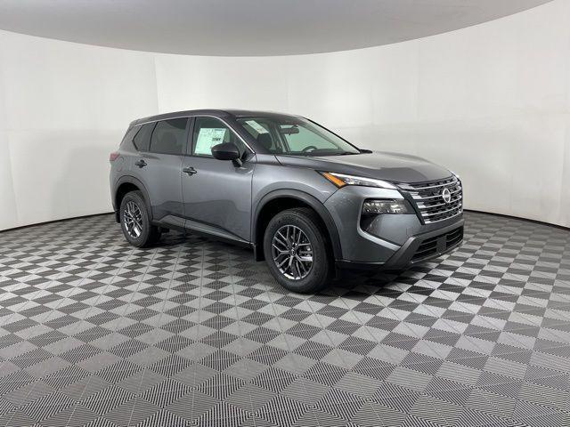 Photo of 2025 Gun Metallic Nissan Rogue