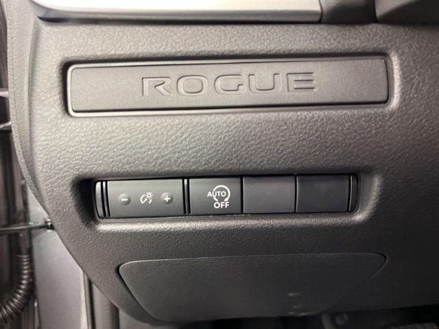 Photo of 2025 Gun Metallic Nissan Rogue