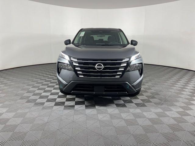 Photo of 2025 Gun Metallic Nissan Rogue