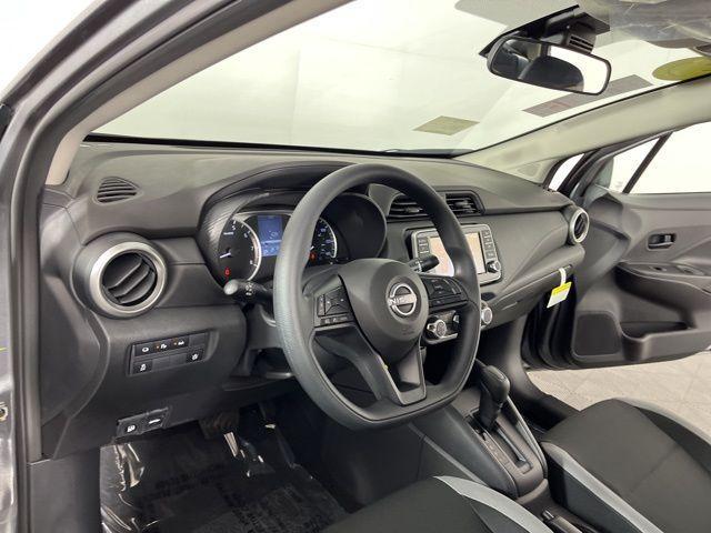 Photo of 2025 Gun Metallic Nissan Versa