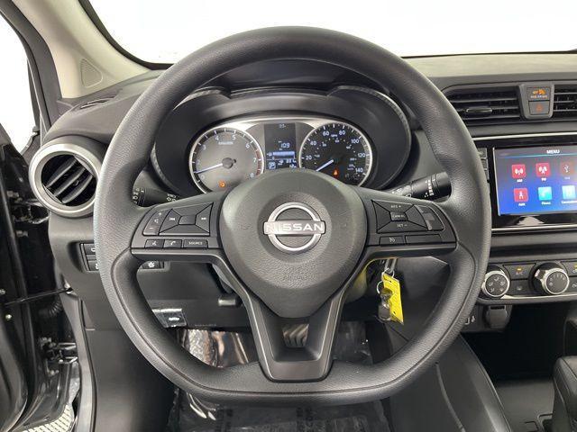 Photo of 2025 Gun Metallic Nissan Versa