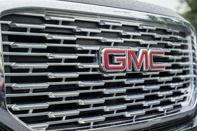 Photo of 2018 Onyx Black GMC Yukon