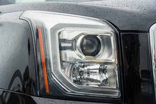 Photo of 2018 Onyx Black GMC Yukon