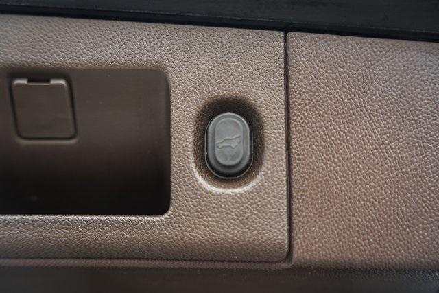 Photo of 2018 Onyx Black GMC Yukon