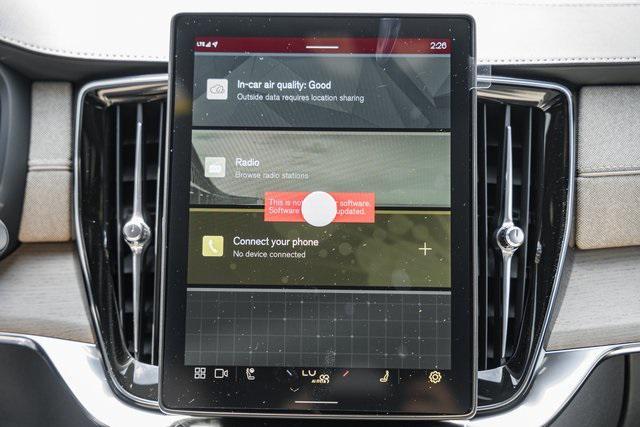 Photo of 2025 Vapour Grey Metallic Volvo XC90 Plug-In Hybrid
