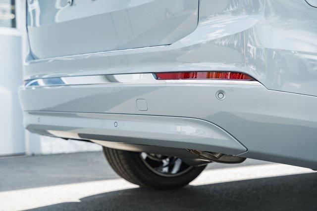 Photo of 2025 Vapour Grey Metallic Volvo XC90 Plug-In Hybrid