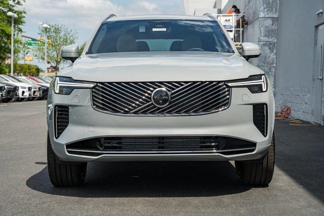 Photo of 2025 Vapour Grey Metallic Volvo XC90 Plug-In Hybrid