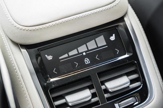 Photo of 2025 Vapour Grey Metallic Volvo XC90 Plug-In Hybrid