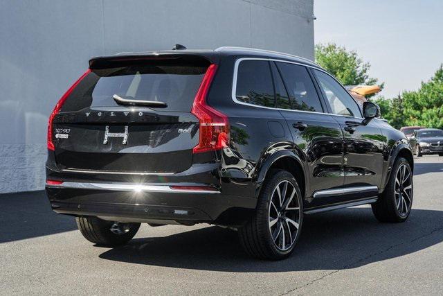 Photo of 2024 Onyx Black Metallic Volvo XC90