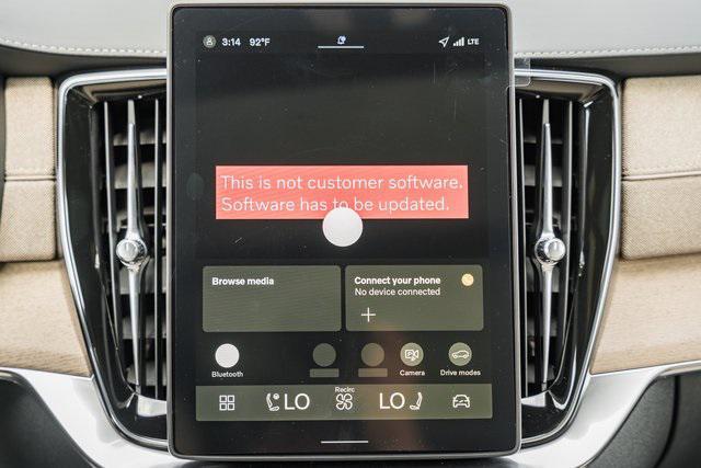 Photo of 2026 Crystal White Pearl Volvo XC90 Plug-In Hybrid