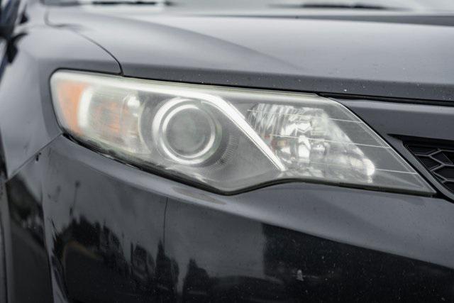 Photo of 2014 Attitude Black Metallic Toyota Camry