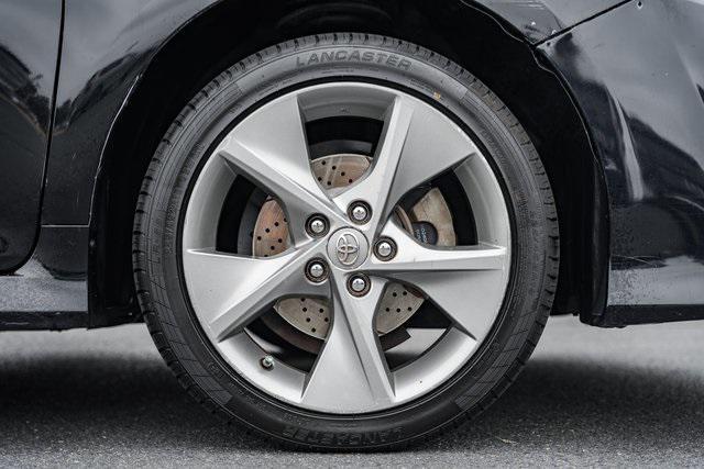 Photo of 2014 Attitude Black Metallic Toyota Camry