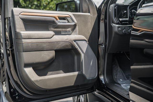 Photo of 2023 Black Chevrolet Silverado 1500