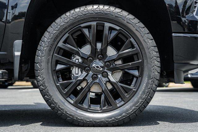 Photo of 2023 Black Chevrolet Silverado 1500