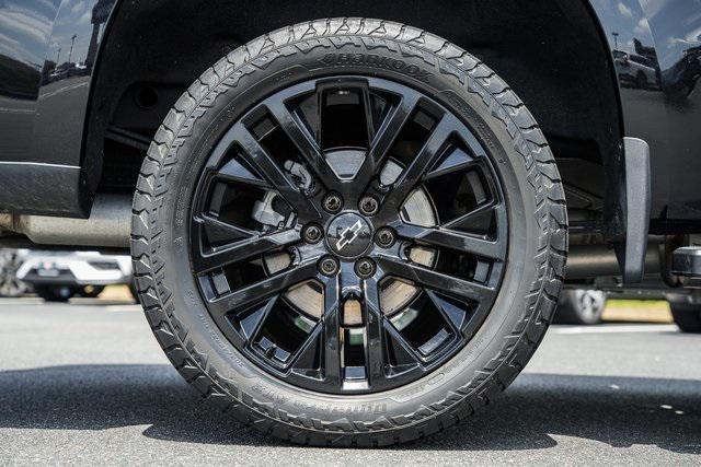 Photo of 2023 Black Chevrolet Silverado 1500