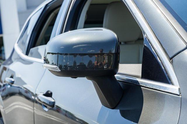 Photo of 2020 Pine Grey Metallic Volvo XC60