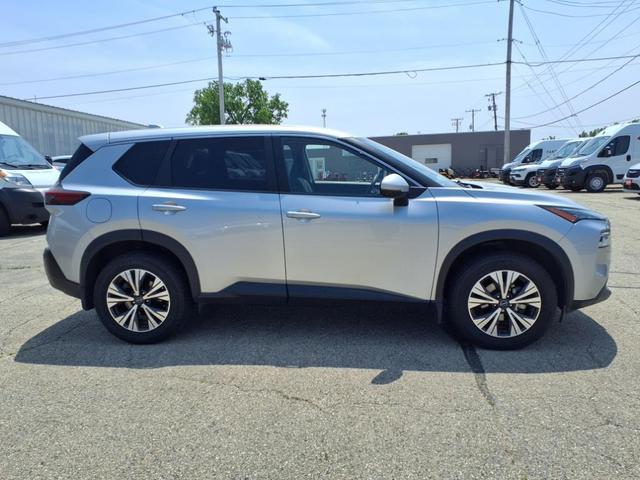 Photo of 2023 Brilliant Silver Metallic Nissan Rogue