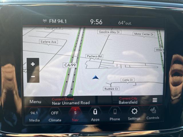 Photo of 2021 Bright White Clearcoat Jeep Grand Cherokee