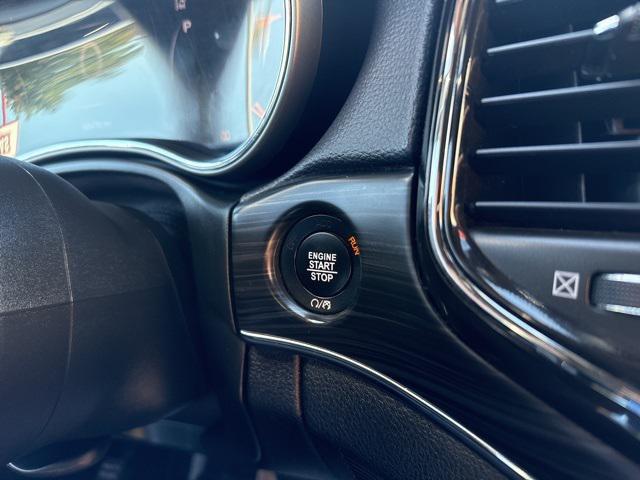 Photo of 2021 Bright White Clearcoat Jeep Grand Cherokee