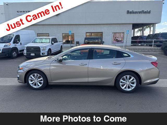 Photo of 2024 Mineral Gray Metallic Chevrolet Malibu