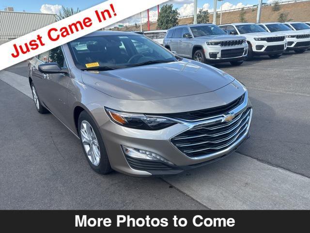 Photo of 2024 Mineral Gray Metallic Chevrolet Malibu