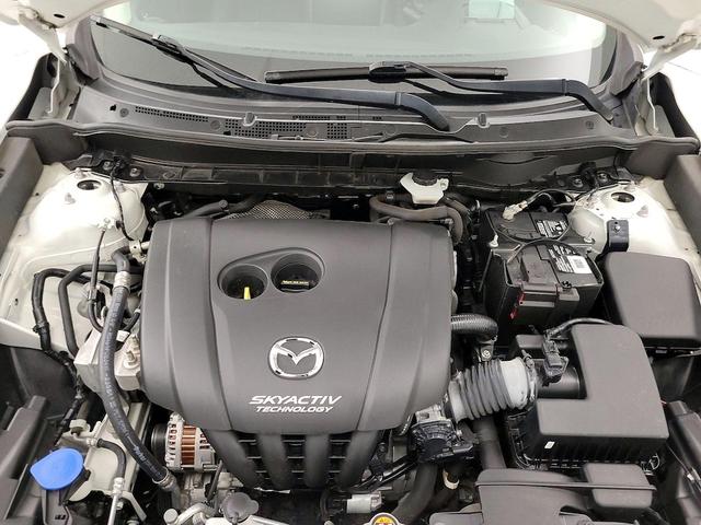 Photo of 2017 White Mazda CX-3