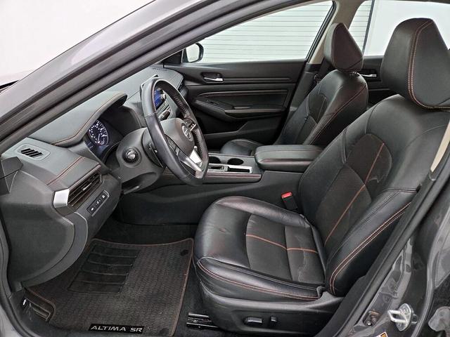 Photo of 2021 Gray Nissan Altima