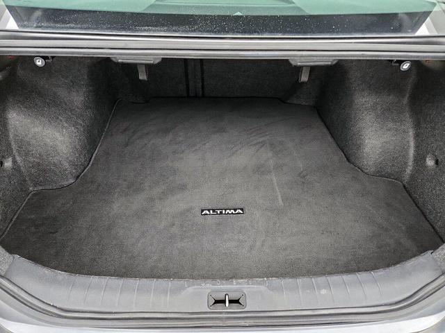 Photo of 2021 Gray Nissan Altima