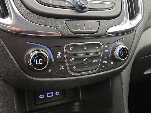 Photo of 2023 Black Chevrolet Equinox