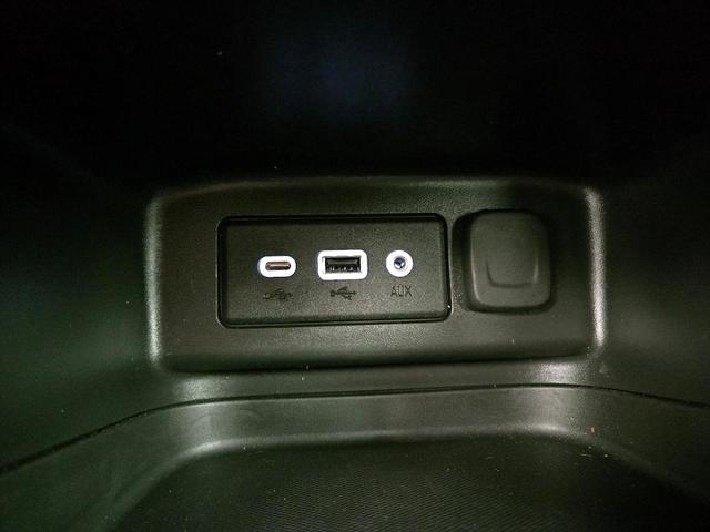 Photo of 2023 Black Chevrolet Equinox